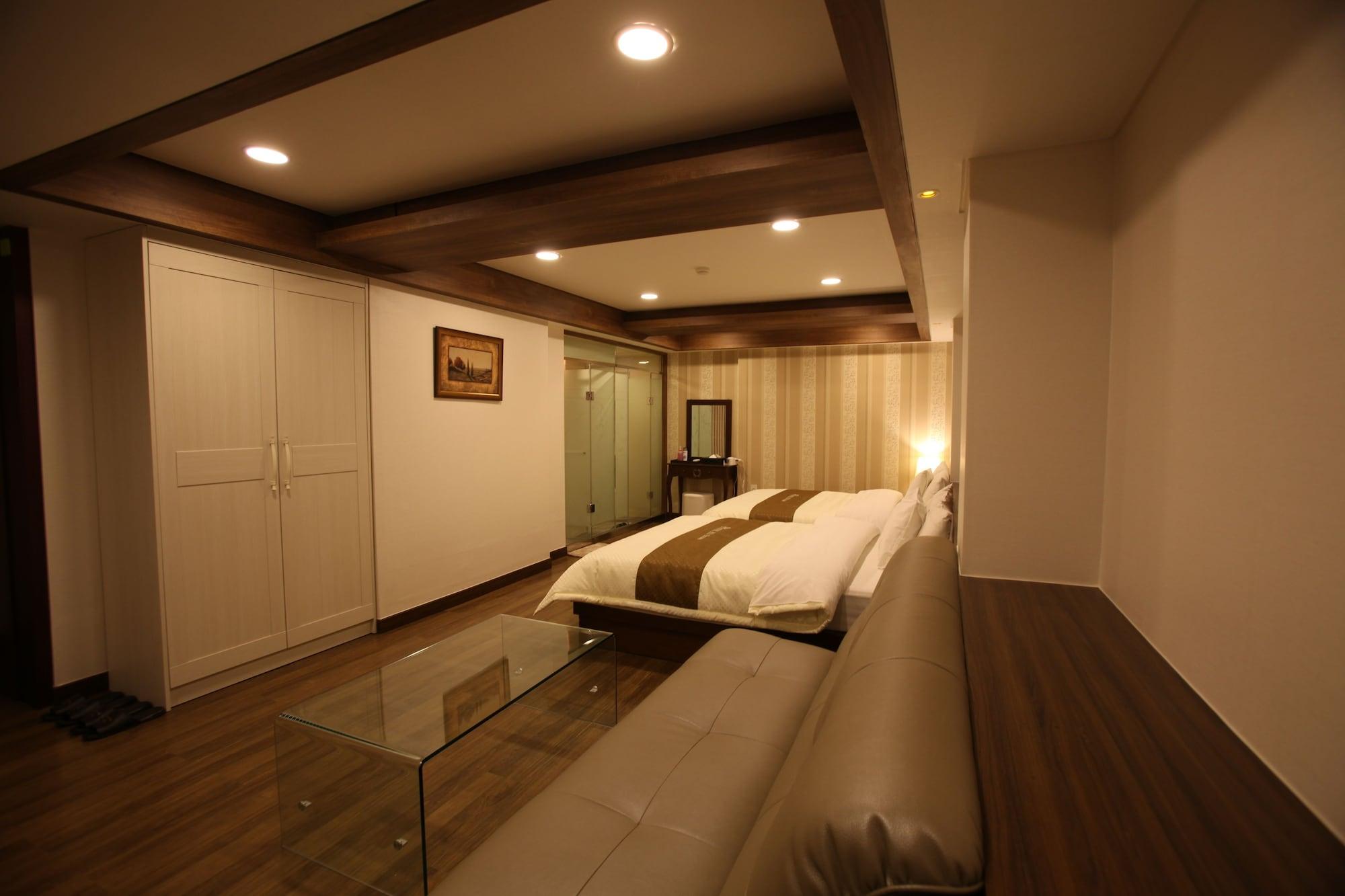 Отель Hill House Seoul Myeongdong Экстерьер фото
