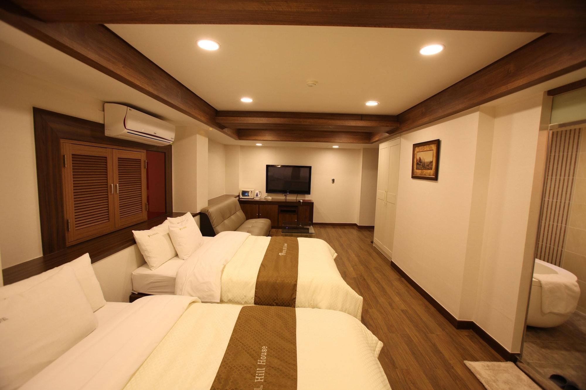 Отель Hill House Seoul Myeongdong Экстерьер фото
