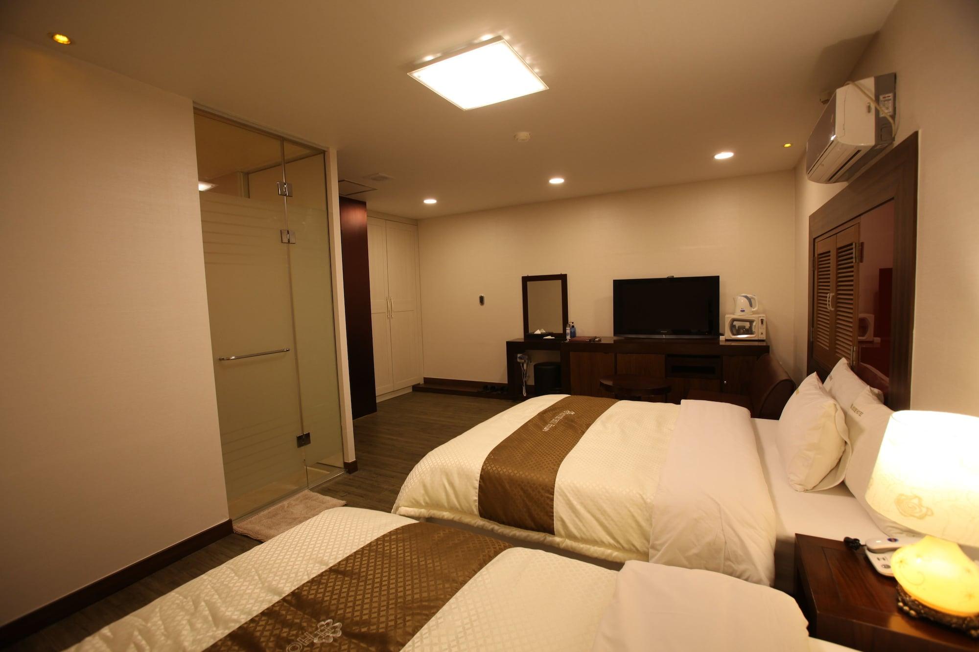 Отель Hill House Seoul Myeongdong Экстерьер фото