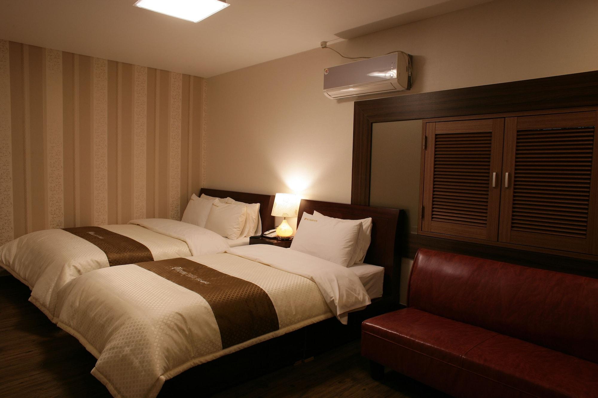 Отель Hill House Seoul Myeongdong Экстерьер фото